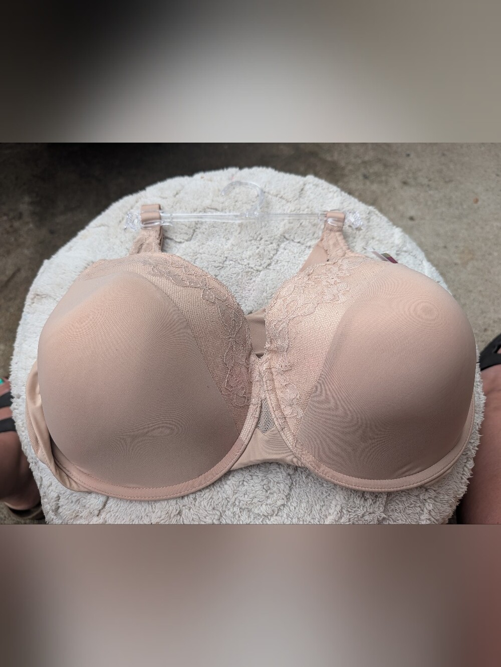 Olga Blush Nude Lace-Trim Full Coverage Bra Size 44D NWT